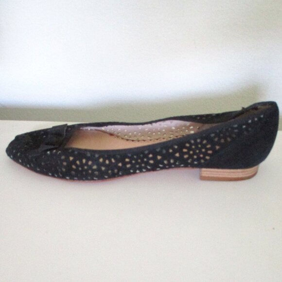 Unisa Resort Black Laser-cut Suede Ballet Flat w/ Peep Toe - Size 38 Euro - Picture 6 of 9